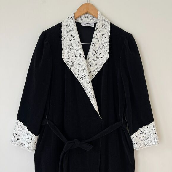 VTG 80s Vanity Fair Velour Maxi Dressing Gown Black Robe Housecoat Lace Trim M - Picture 2 of 10